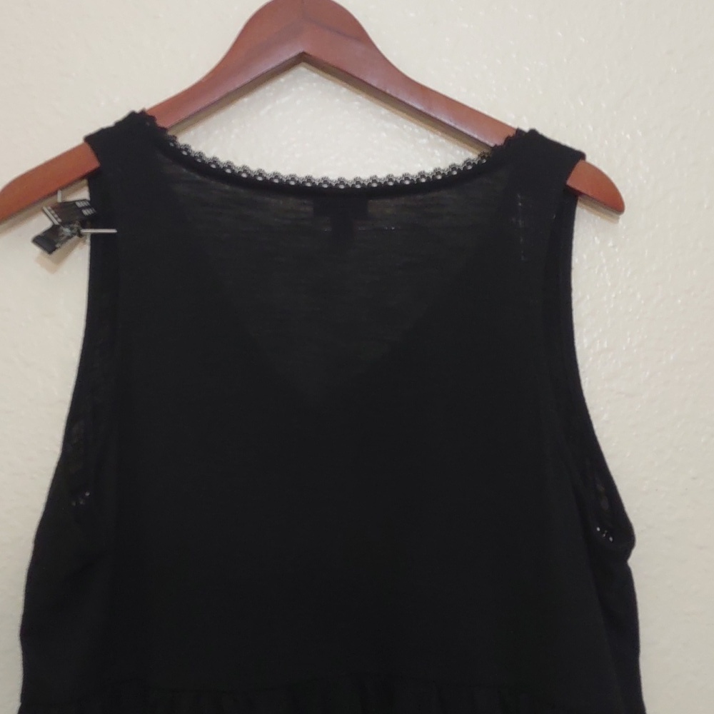 Torrid Black Scoop Neck Sleeveless Tank Top - Picture 6 of 9